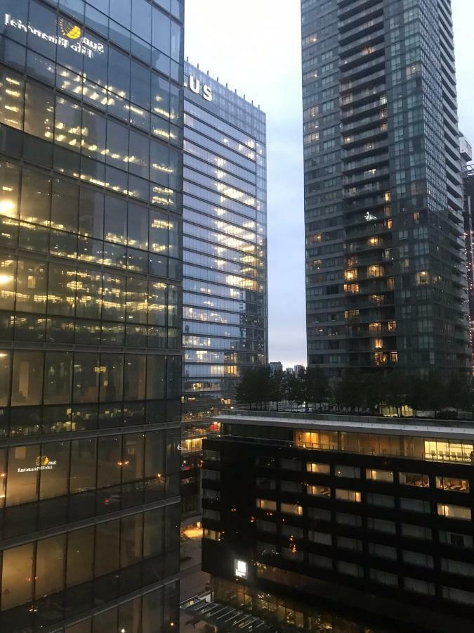 Stylish Condos Toronto Eksteriør billede