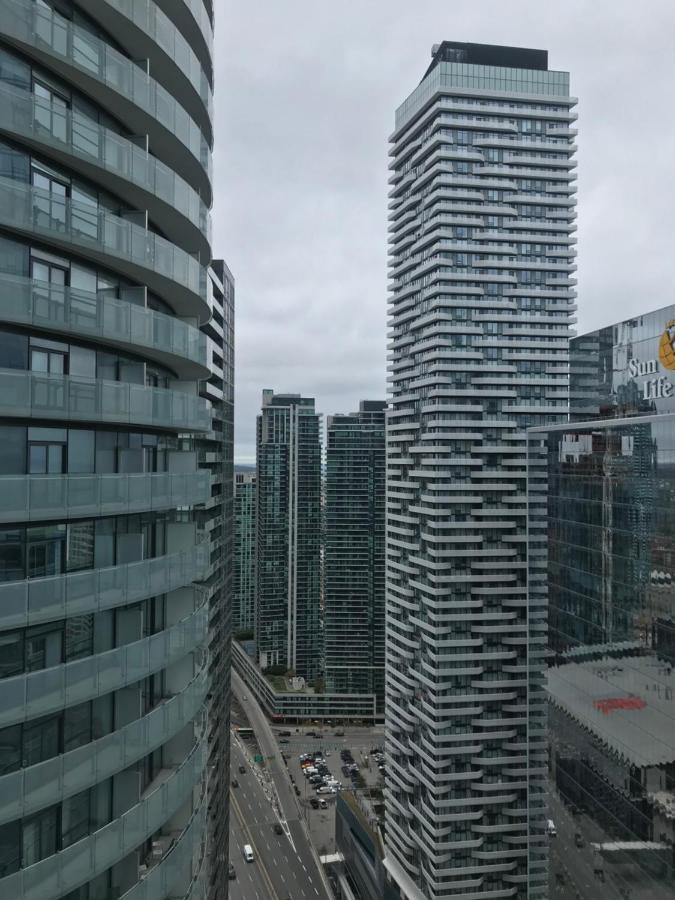 Stylish Condos Toronto Eksteriør billede